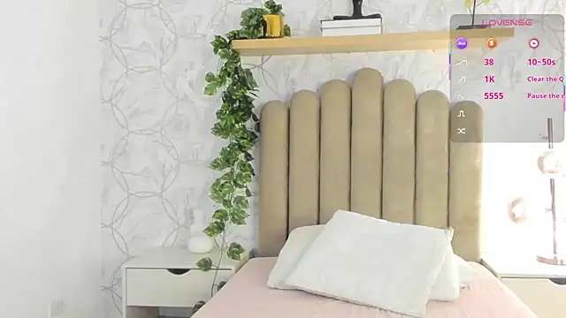 Roma  love online show from March 9, 11:25 am