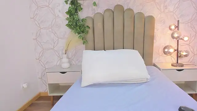 Roma  love online show from November 20, 12:05 pm