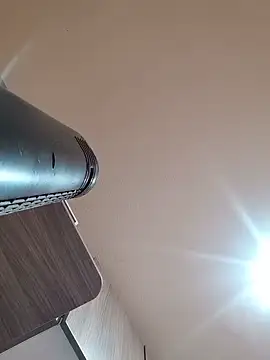 Redfloweer1 online show from January 24, 11:45 pm