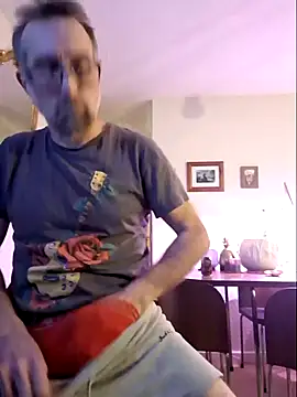 Snapshot of bibananaman chatting on December 16, 4:02 am bibananaman online show from December 16, 4:02 am