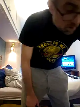 Snapshot of bibananaman chatting on December 29, 2:10 pm bibananaman online show from December 29, 2:10 pm