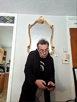 Snapshot of bibananaman chatting on January 12, 9:51 am bibananaman online show from January 12, 9:51 am