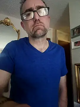 Snapshot of bibananaman chatting on February 20, 3:41 pm bibananaman online show from February 20, 3:41 pm