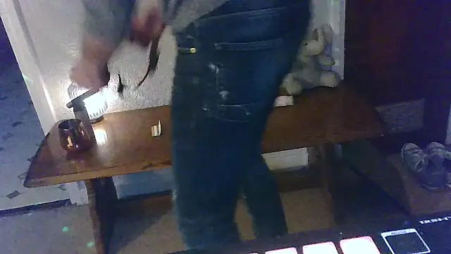 Snapshot of bibananaman chatting on February 22, 7:34 am bibananaman online show from February 22, 7:34 am