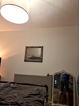 Snapshot of bibananaman chatting on September 13, 11:15 pm bibananaman online show from September 13, 11:15 pm