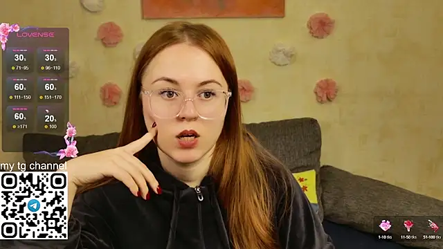 Lila Pitt online show from March 10, 8:12 pm