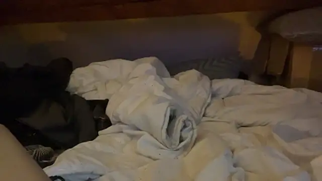 Snapshot of alexheels_boots chatting on December 16, 3:22 am alexheels boots online show from December 16, 3:22 am