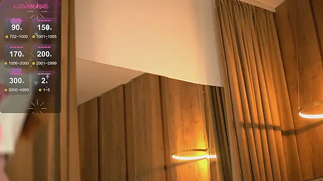 EmilyRaymont online show from February 28, 5:48 pm