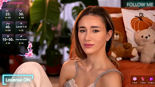 EmilyRaymont online show from November 8, 5:51 am