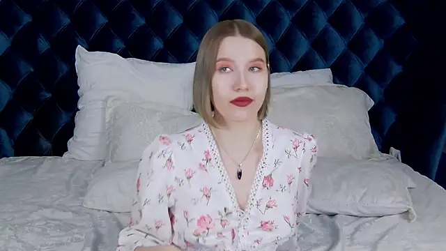 LiliLinn online show from January 27, 10:38 am