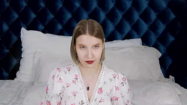 LiliLinn online show from January 27, 1:41 pm