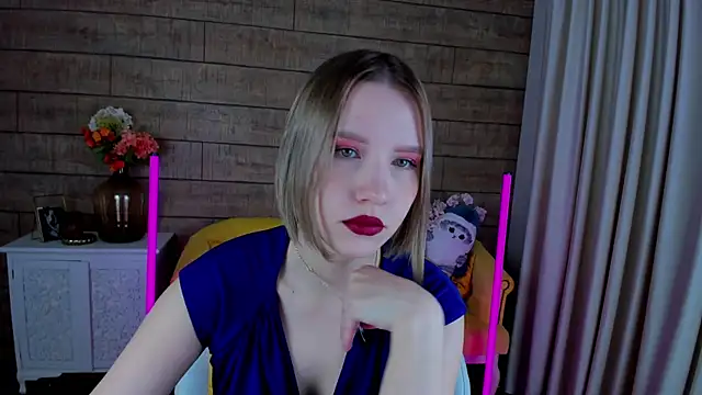 LiliLinn online show from January 28, 4:29 am