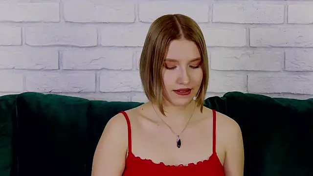 LiliLinn online show from January 29, 11:20 am