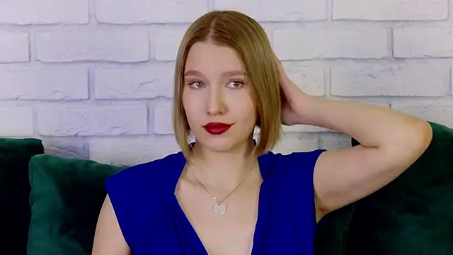 LiliLinn online show from February 15, 8:44 am