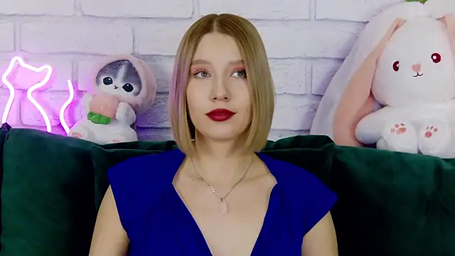 LiliLinn online show from March 7, 8:13 am