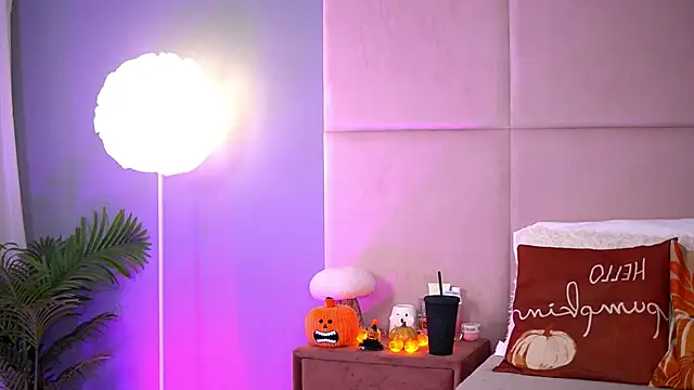 AlmaLuv online show from November 1, 4:47 am