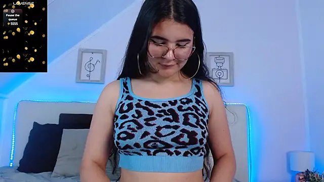 Tifanny grey online show from January 30, 8:31 pm