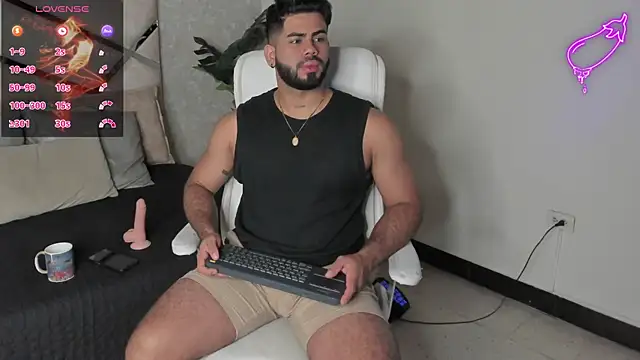 Snapshot of noah_crux chatting on February 20, 12:15 pm noah crux online show from February 20, 12:15 pm