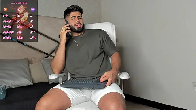 Snapshot of noah_crux chatting on February 28, 1:47 pm noah crux online show from February 28, 1:47 pm