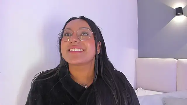 ellamontoya online show from February 11, 10:48 am