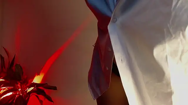 Snapshot of ValenGray chatting on February 2, 2:48 am ValenGray online show from February 2, 2:48 am