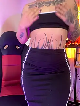 Snapshot of ValenGray chatting on October 24, 12:45 pm ValenGray online show from October 24, 12:45 pm