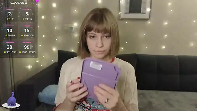 HermioneHHH online show from December 8, 5:55 pm