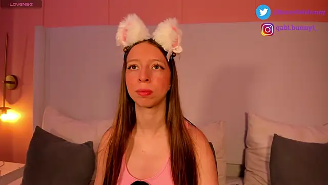 gabi bunny online show from February 23, 7:17 pm