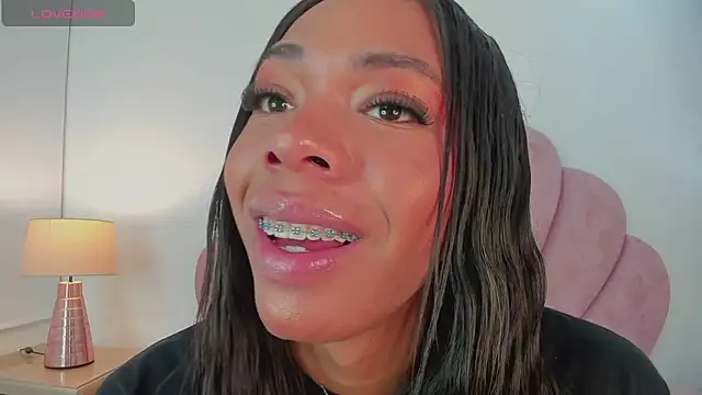 Nicole Paradise online show from February 14, 12:57 pm