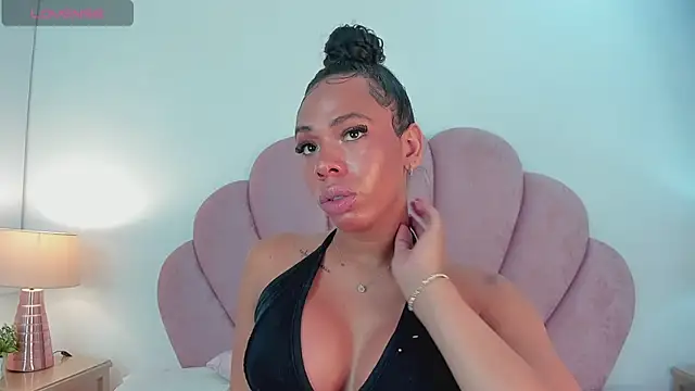 Nicole Paradise online show from March 17, 1:29 pm