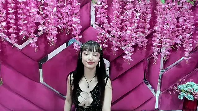 Aurora 18 online show from February 11, 12:17 am