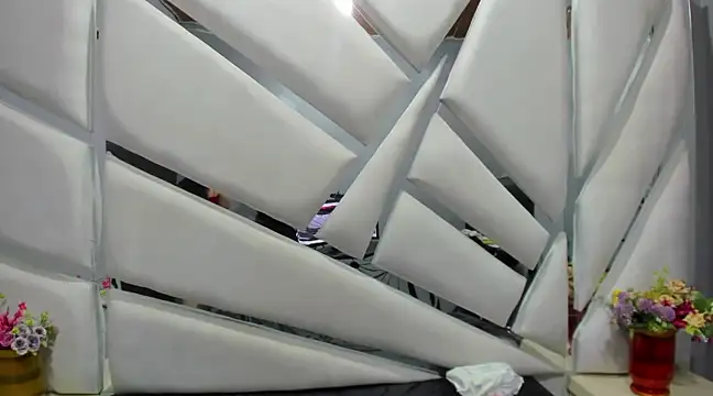 Aurora 18 online show from March 18, 8:59 pm