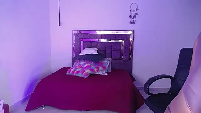 alejandrafitt online show from March 22, 3:20 am