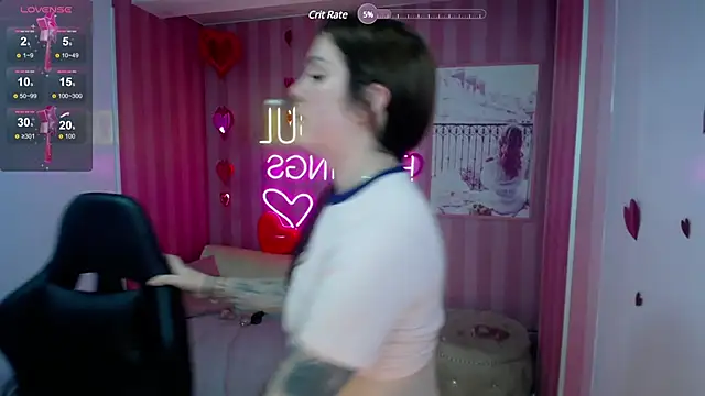 Paula b  online show from March 4, 7:01 pm