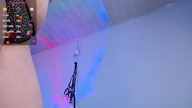 Layna cold online show from March 19, 3:40 pm