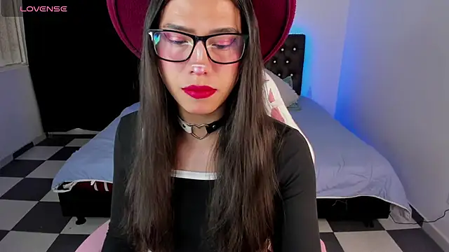 paula kawaiifu  online show from January 8, 2:14 pm