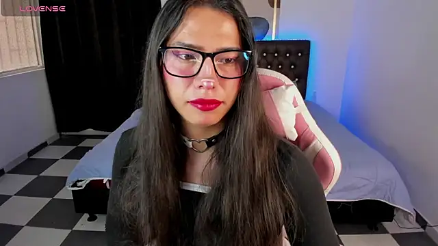 paula kawaiifu  online show from January 8, 5:15 pm