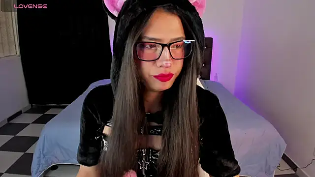 paula kawaiifu  online show from January 14, 2:22 pm