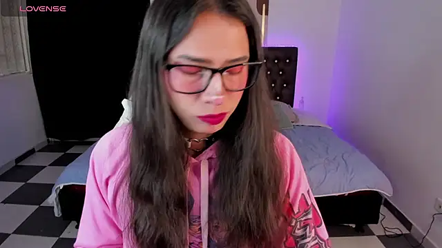 paula kawaiifu  online show from January 18, 2:12 pm