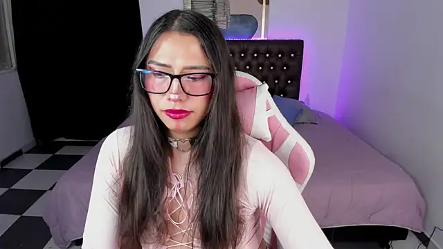 paula kawaiifu  online show from February 21, 5:09 pm