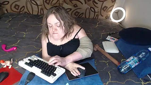 MiniNatalie online show from February 21, 1:44 pm