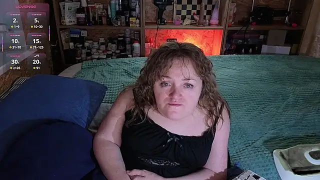 MiniNatalie online show from November 8, 2:06 pm