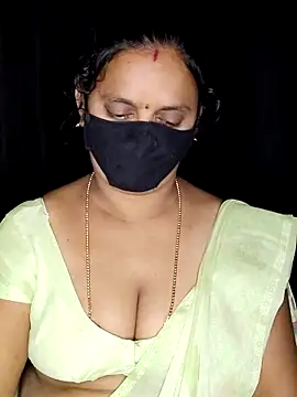 vintage-vibs online show from November 30, 8:46 pm