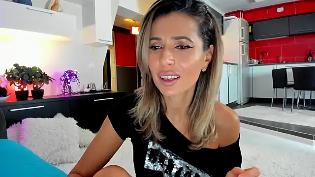 MissSmiley26 online show from December 13, 10:02 pm