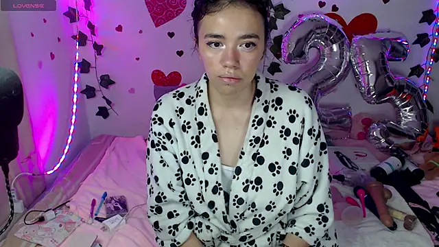 sophie north online show from February 25, 3:16 pm