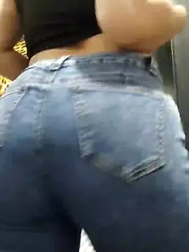 Snapshot of dulccemaria24 chatting on December 10, 9:00 pm dulccemaria24 online show from December 10, 9:00 pm