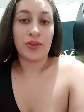 Snapshot of dulccemaria24 chatting on February 18, 3:21 am dulccemaria24 online show from February 18, 3:21 am