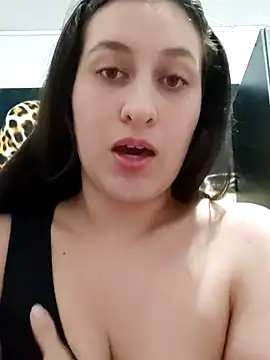 Snapshot of dulccemaria24 chatting on March 18, 2:15 am dulccemaria24 online show from March 18, 2:15 am