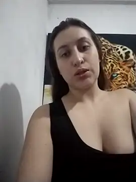 Snapshot of dulccemaria24 chatting on October 11, 1:05 am dulccemaria24 online show from October 11, 1:05 am