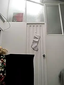 Snapshot of Corina_hot chatting on December 14, 7:14 pm Corina hot online show from December 14, 7:14 pm